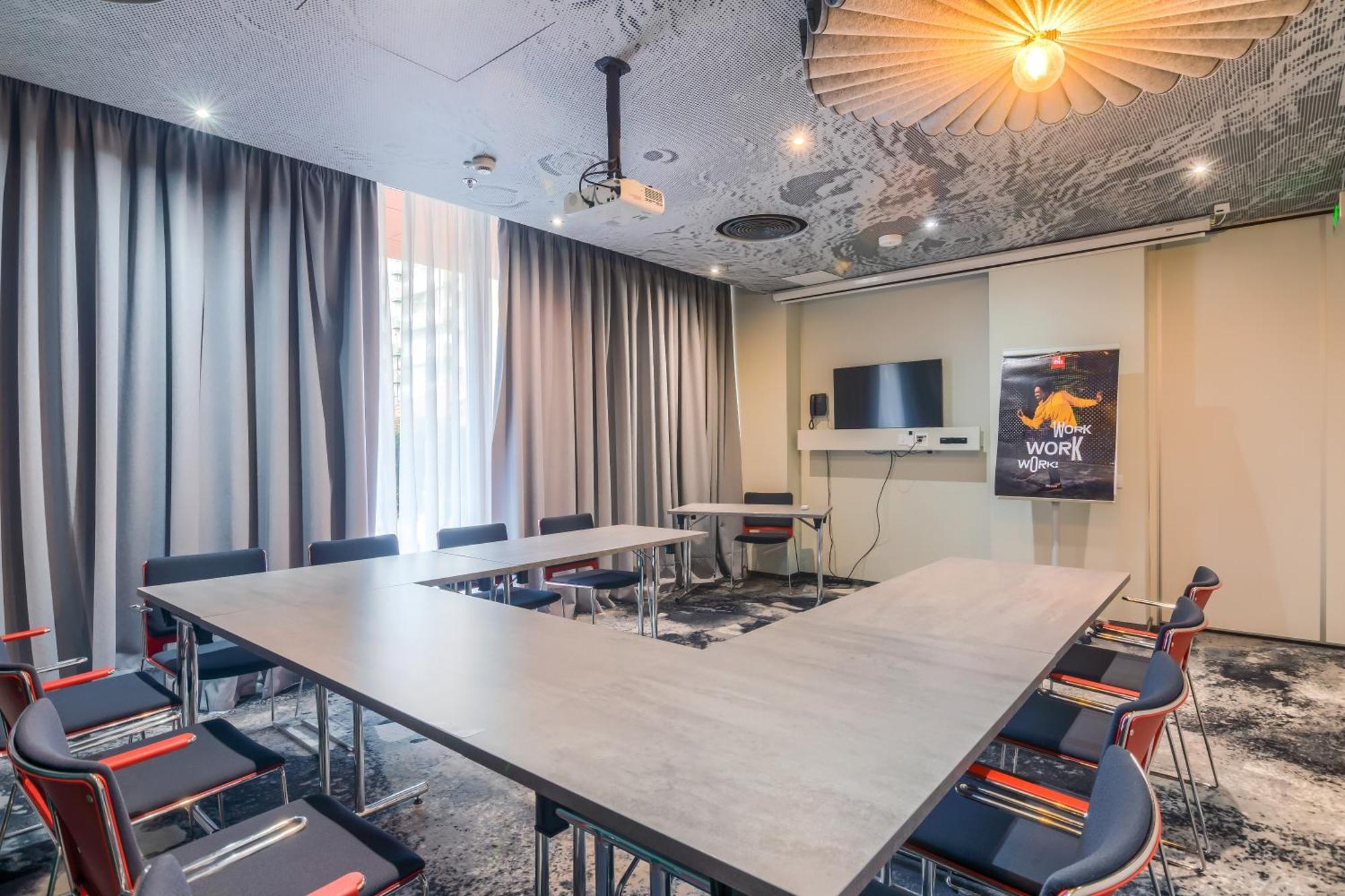 Hotel Ibis Bucharest Politehnica Zewnętrze zdjęcie