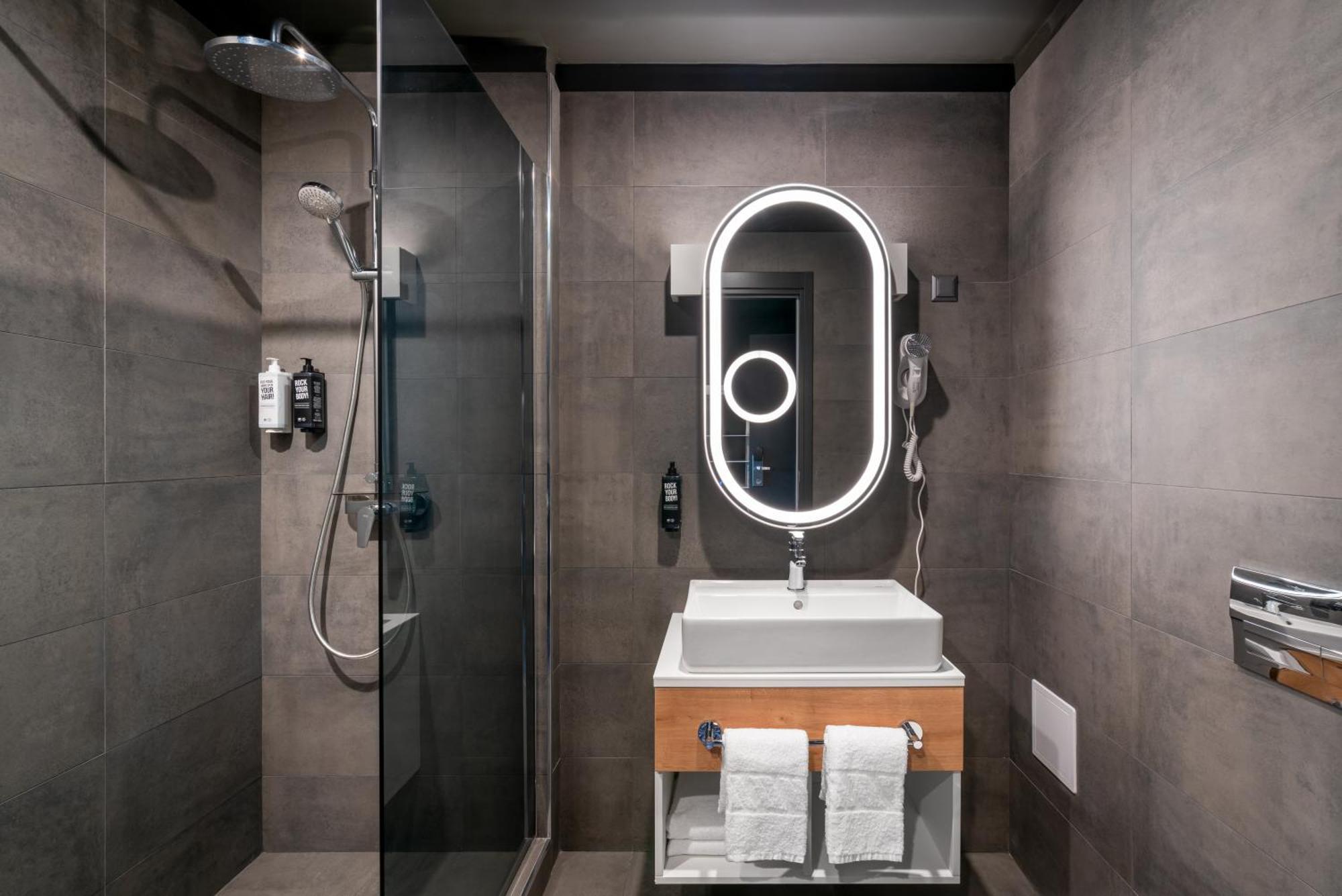 Hotel Ibis Bucharest Politehnica Zewnętrze zdjęcie